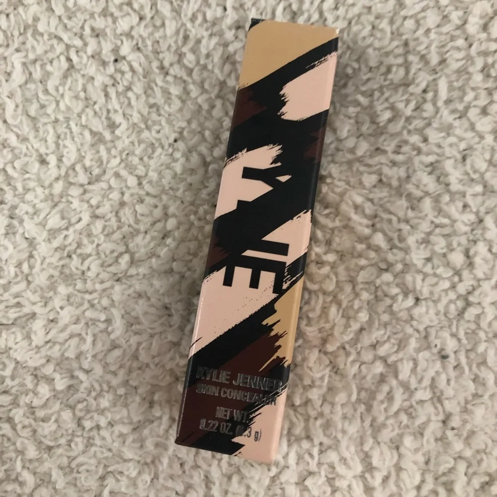 Kylie Cosmetics Concealer ✨